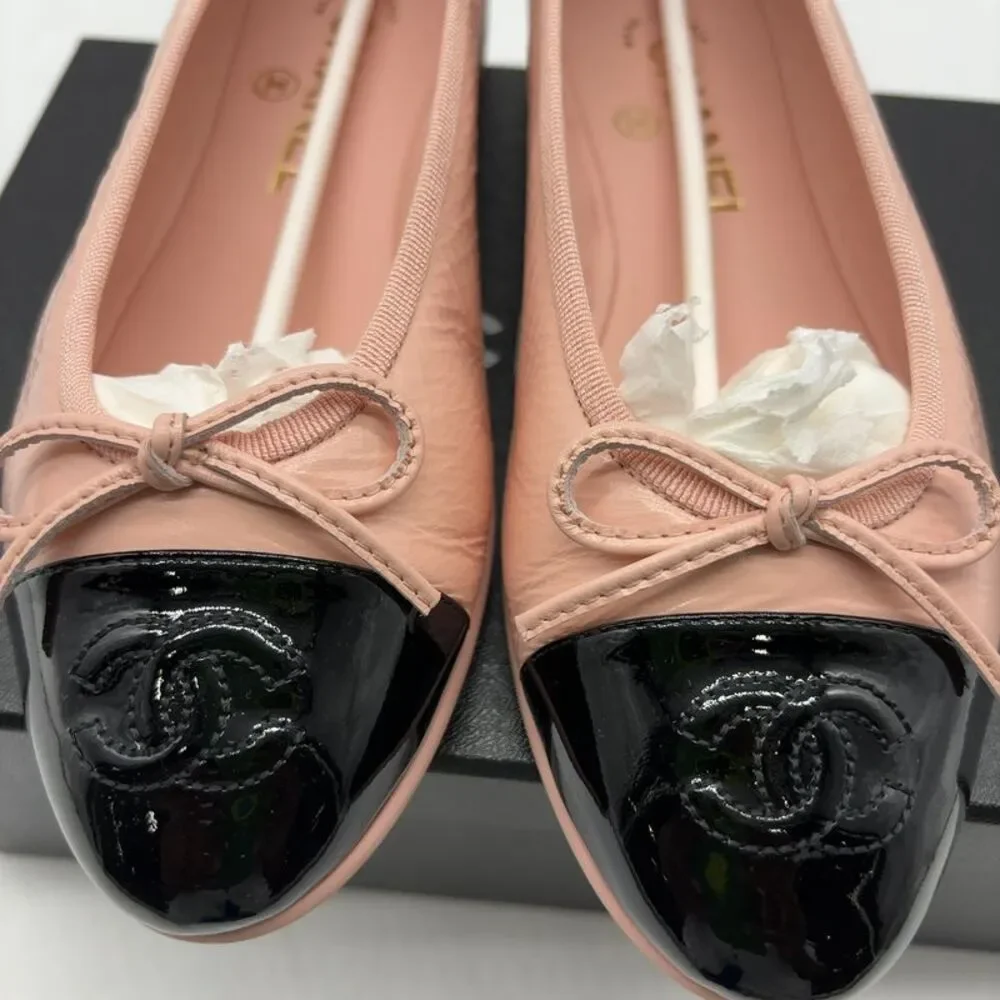 CHANEL Pink Ballet Flats Leather